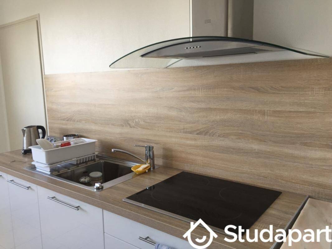 1 pièce 10 m² · à Angers · 10 m² · 430 €/mois