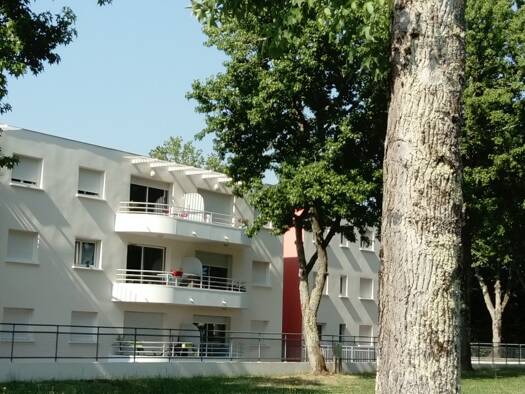 Appartement à vendre 106 000 € 2 pièces 1 chambre 46 m² RDC/2 Bourg Sud Saint-Paul-lès-Dax 40990