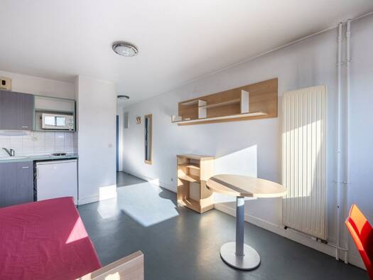 Appartement à vendre 98 000 € 1 pièce 20 m² Étage 4/5 Chemin Dupuis-Paradis Cergy 95000