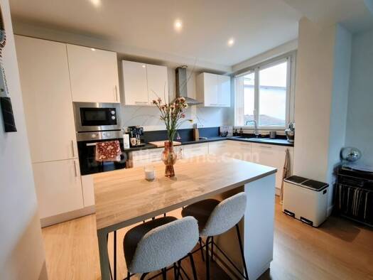 Appartement à vendre 259 000 € 3 pièces 2 chambres 76 m² Étage 1/2 Vernaison 69390