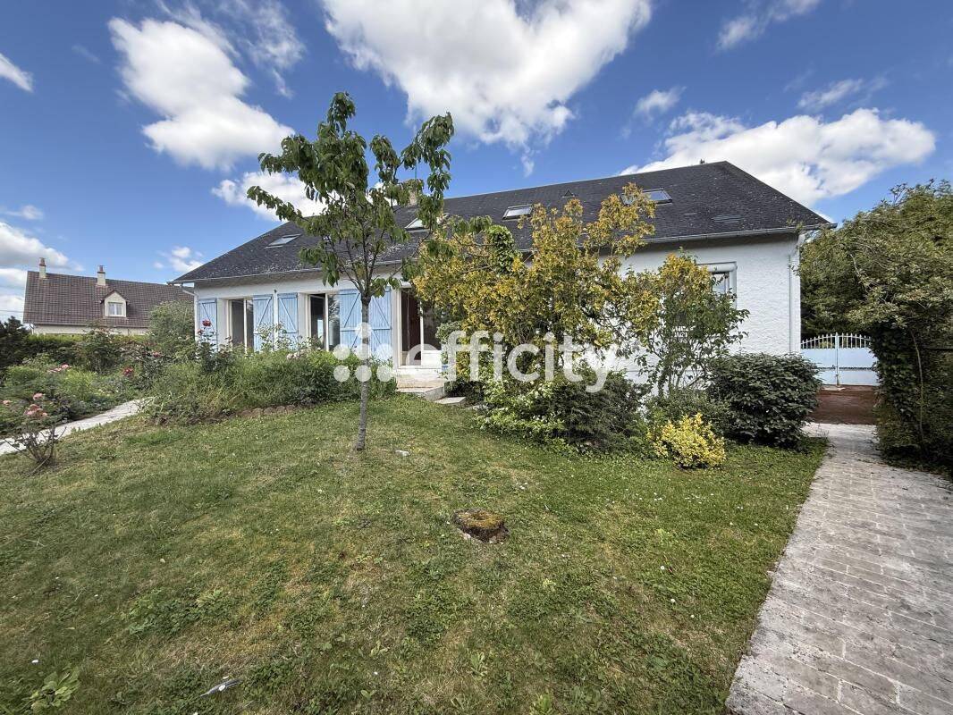 Maison 7 pièces 228 m² · à Saint-Jean-le-Blanc · 228 m² · 318 000 €