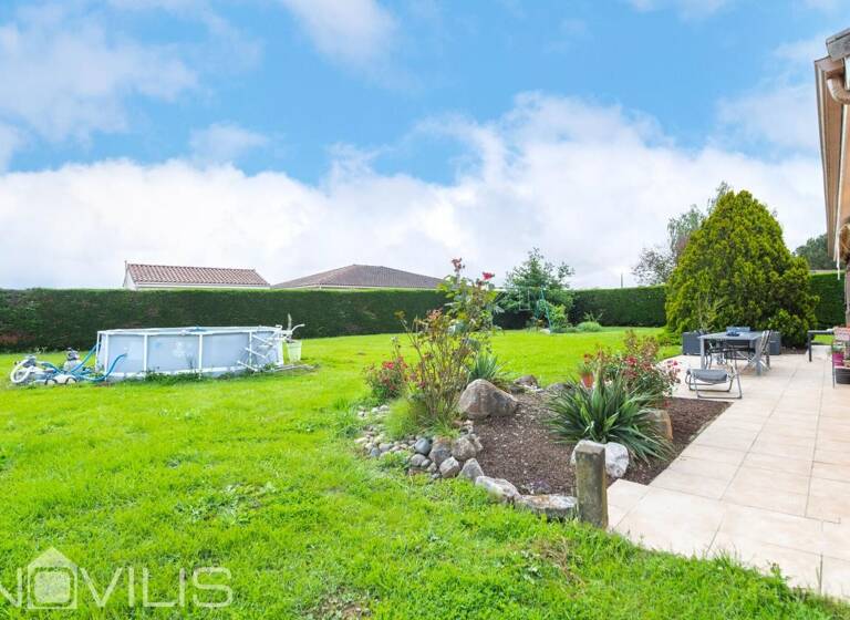 Maison de plain-pied à vendre 355 000 € 4 pièces 3<br/>chambres 121 m²<br/>superficie 2 000 m²<br/>terrain Villaudric 31620