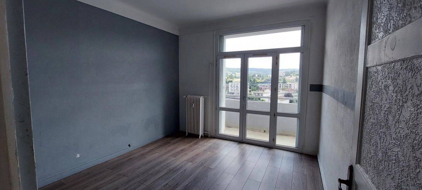 Appartement 3 pièces 73 m² · à Saint-Étienne · 73 m² · 479 €