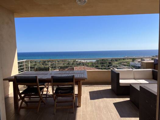 Appartement à vendre 595 000 € 4 pièces 3 chambres 116 m² Étage 2/2 Sari-Solenzara 20145