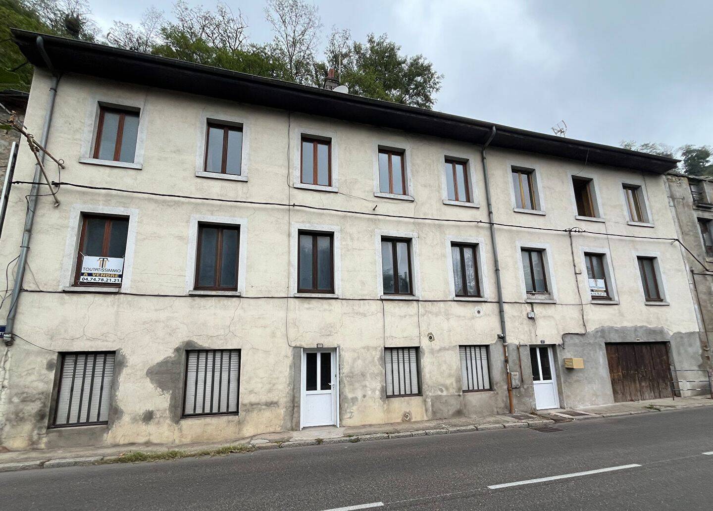 Maison 6 pièces 300 m² · à Vienne · 300 m² · 183 000 €