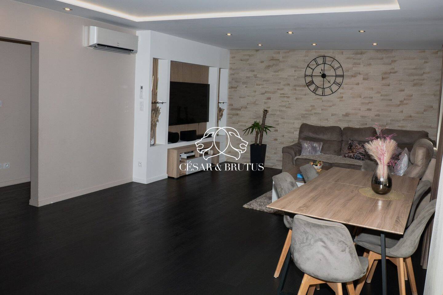 Appartement 5 pièces 94 m² · à Décines-Charpieu · 94 m² · 315 000 €