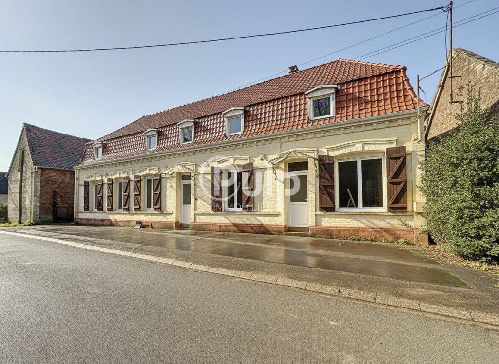 Maison 10 pièces 226 m² · à Le Quesnoy-en-Artois · 226 m² · 187 200 €