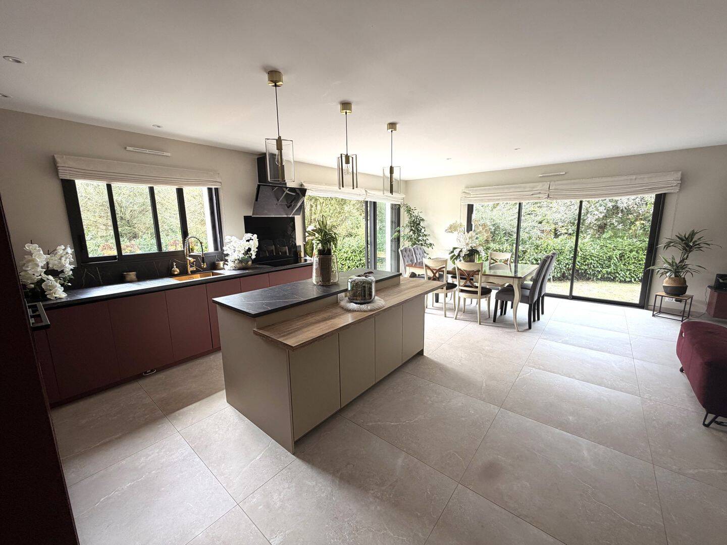 Maison 5 pièces 146 m² · à Plescop · 146 m² · 630 000 €