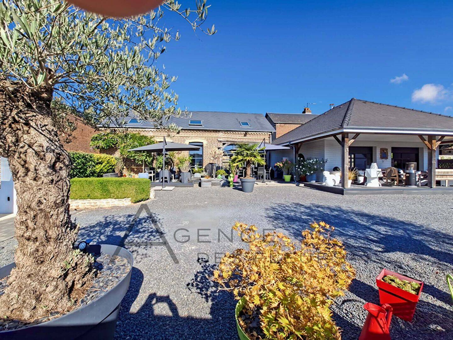 Maison 6 pièces 144 m² · à La Saussaye · 144 m² · 545 000 €