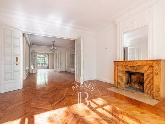 Appartement à vendre 6 000 000 € 8 pièces 4 chambres 262 m² Étage 2/4 Gros Caillou Paris 7ème arrondissement 75007