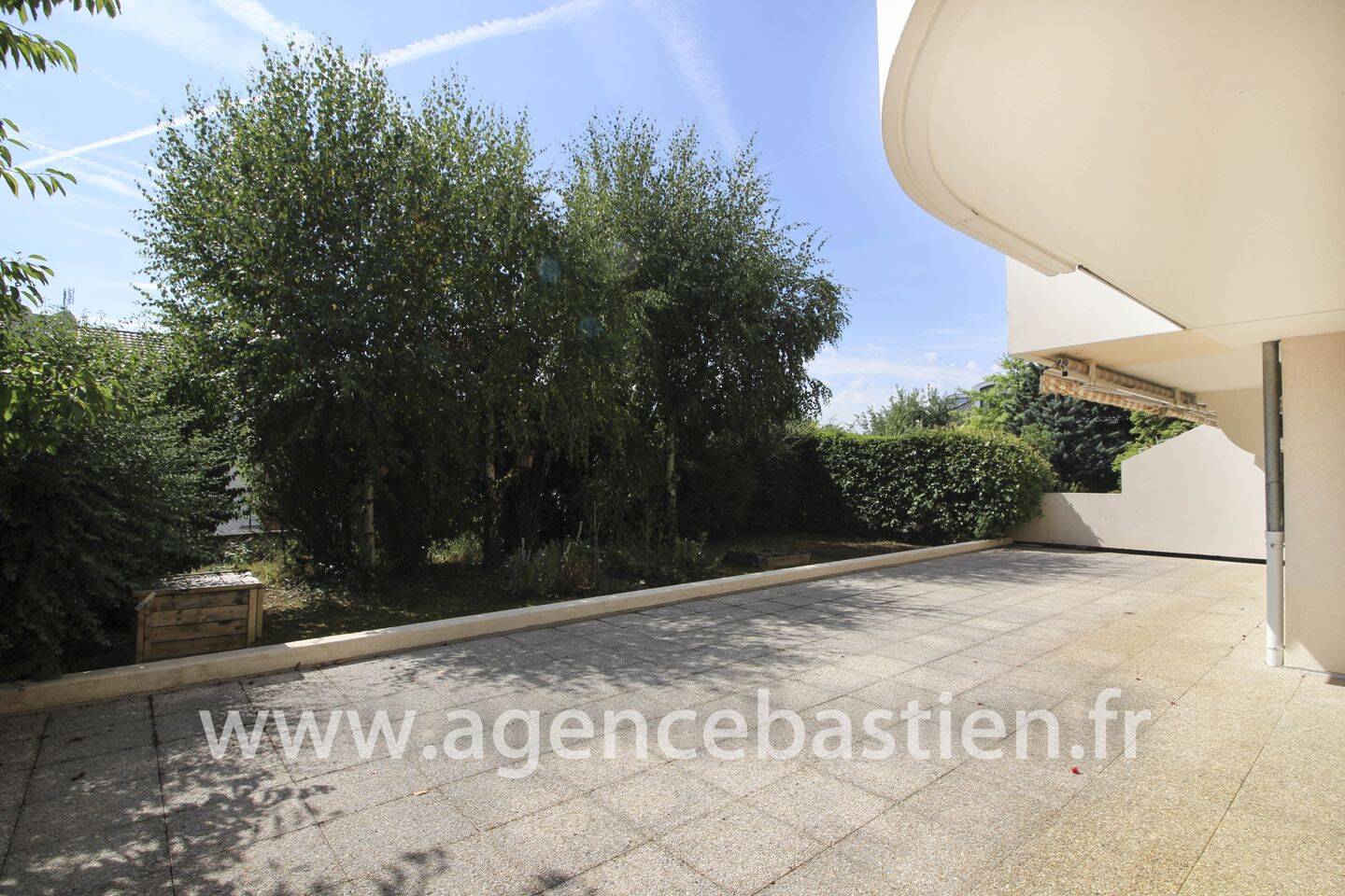 Appartement 4 pièces 105 m² · à Divonne-les-Bains · 105 m² · 590 000 €