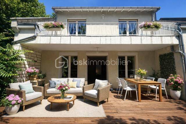 Maison 10 pièces 181 m² · à Bonneuil-Matours · 181 m² · 259 000 €