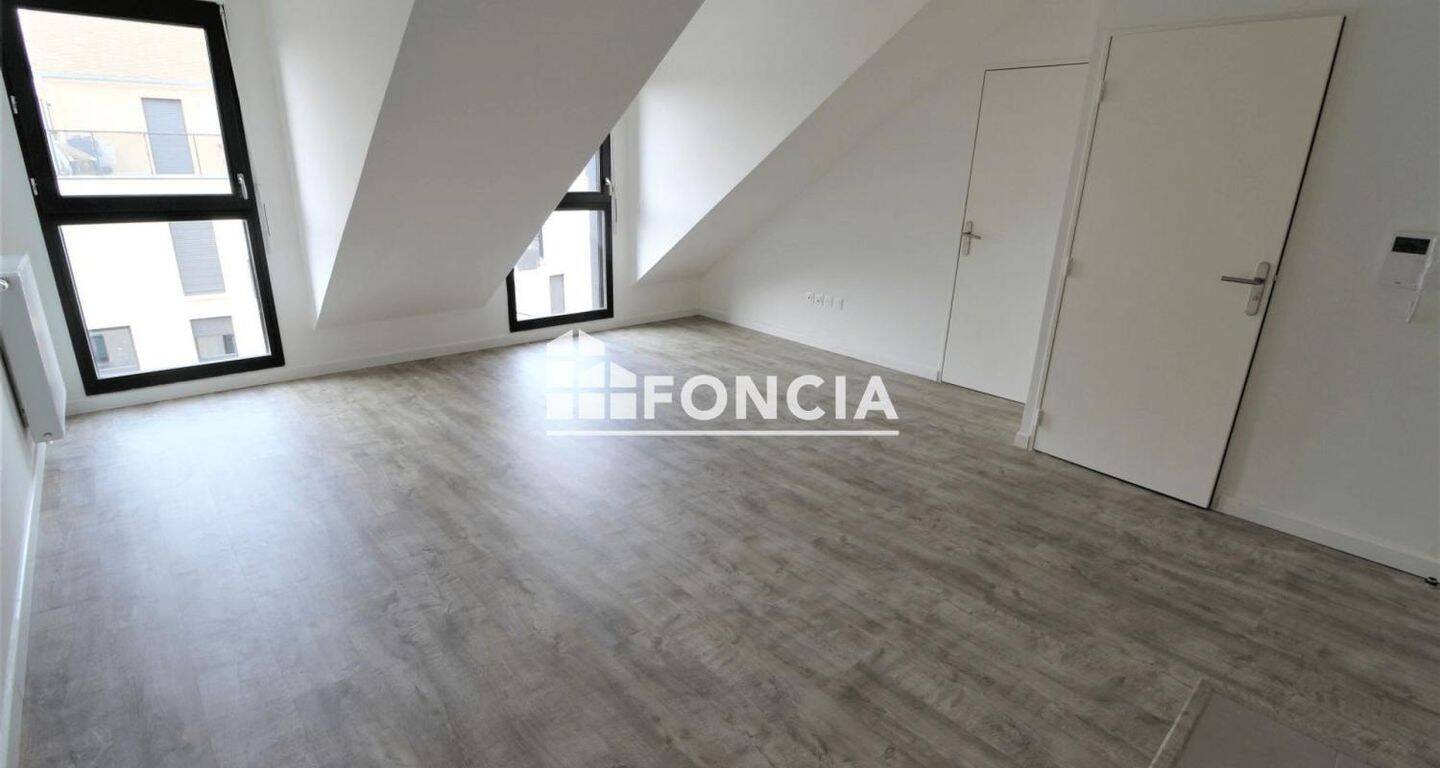 Appartement 1 pièce 34 m² · à Saint-Arnoult-en-Yvelines · 33,8 m² · 794 €/mois
