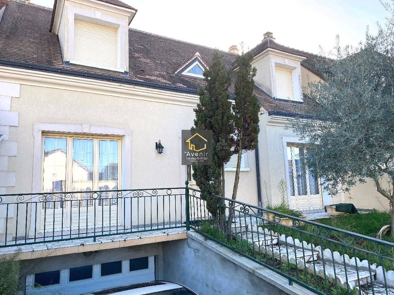 Maison 6 pièces 130 m² · à Champigny-sur-Marne · 130 m² · 413 000 €