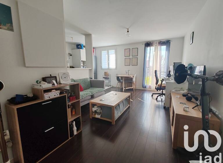 Appartement à vendre 149 000 € 2 pièces 1<br/>chambre 47 m²<br/>superficie 1/3<br/>étage Guignes 77390