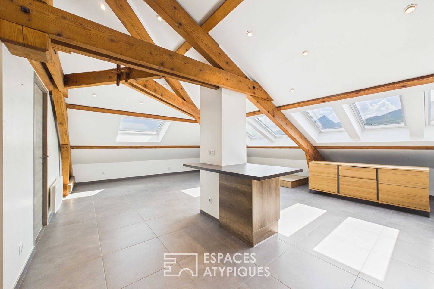 Appartement 4 pièces 167 m² · à Brison-Saint-Innocent · 167 m² · 395 000 €