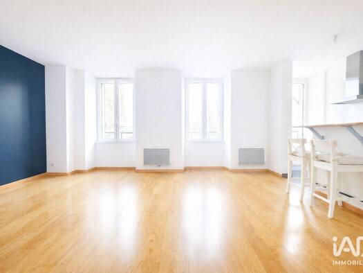Appartement à vendre 162 750 € 3 pièces 2 chambres 58 m² Étage 1/2 Saint-Erblon 35230