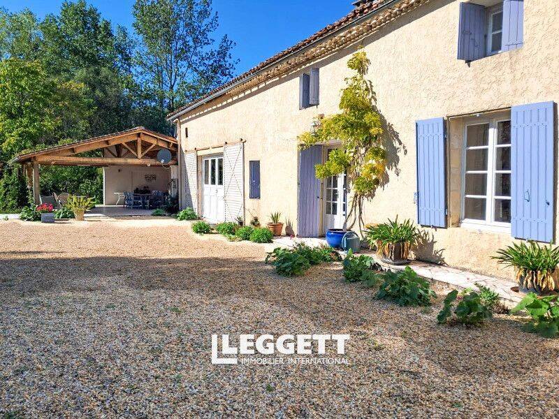 Maison 8 pièces 211 m² · à Bresdon · 211 m² · 249 000 €