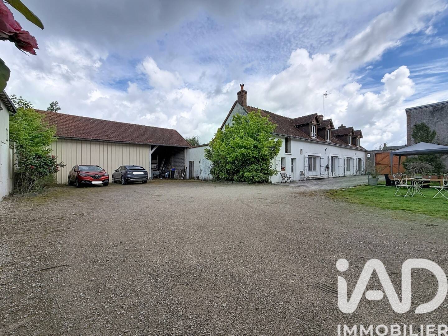 Maison 6 pièces 159 m² · à Cheverny · 158,6 m² · 275 000 €