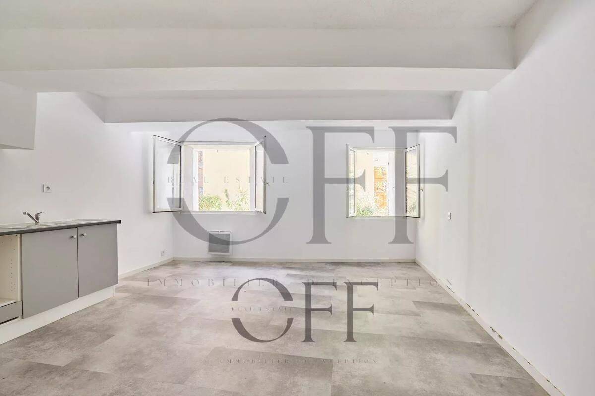 Appartement 1 pièce 33 m² · à Marseille 2ème Arrondissement · 33 m² · 115 000 €