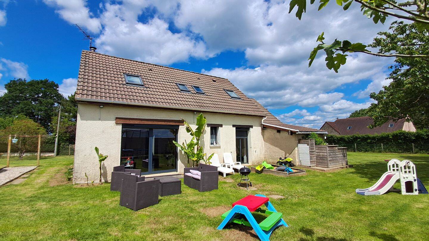 Maison 5 pièces 93 m² · à Senonches · 92,5 m² · 153 000 €