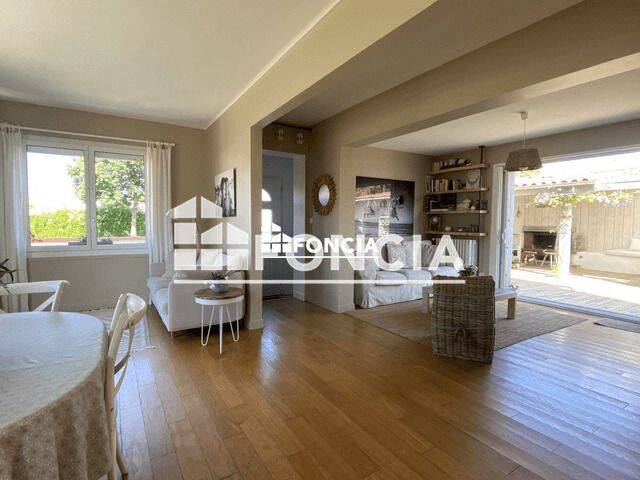 Maison 5 pièces 110 m² · à La Rochelle · 109,9 m² · 1 400 €