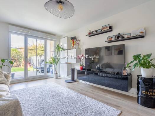 Appartement à vendre 465 000 € 3 pièces 2 chambres 71 m² RDC/4 Le Centre Maisons-Alfort 94700