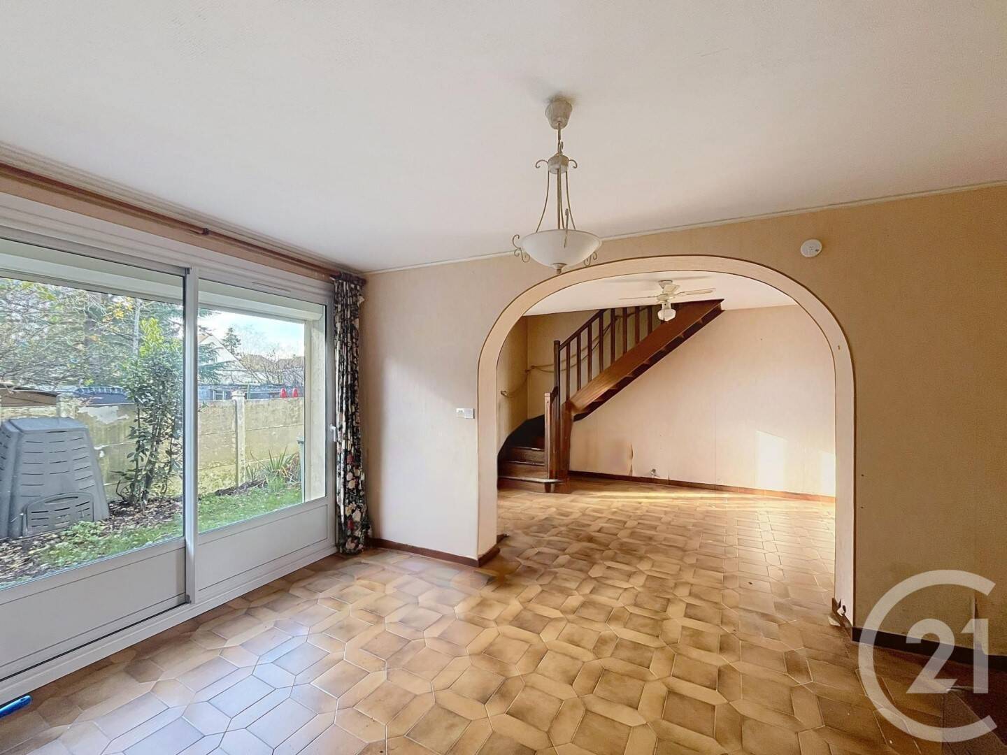 Maison 6 pièces 106 m² · à Lacroix-Saint-Ouen · 106 m² · 184 000 €