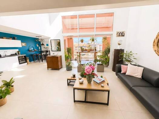 Appartement à vendre 445 000 € 3 pièces 2 chambres 96 m² Gare Ajaccio 20000