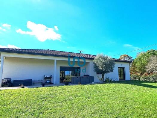 Maison de plain-pied à vendre 299 000 € 5 pièces 3 chambres 149 m² 2 800 m² de terrain Arcambal 46090