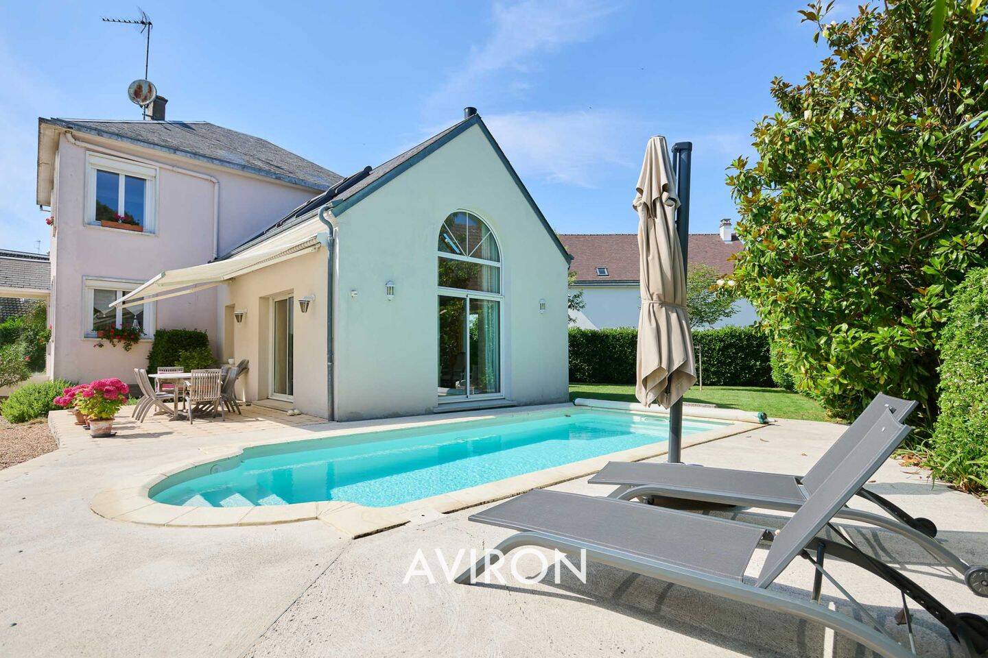 Maison 6 pièces 185 m² · à Luisant · 185 m² · 579 000 €