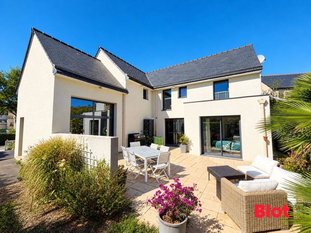 Maison 5 pièces 193 m² · à Saint-Briac-sur-Mer · 192,9 m² · 1 299 990 €