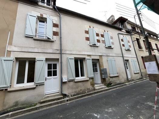 Immeuble à vendre 228 975 € 150 m² Levroux 36110