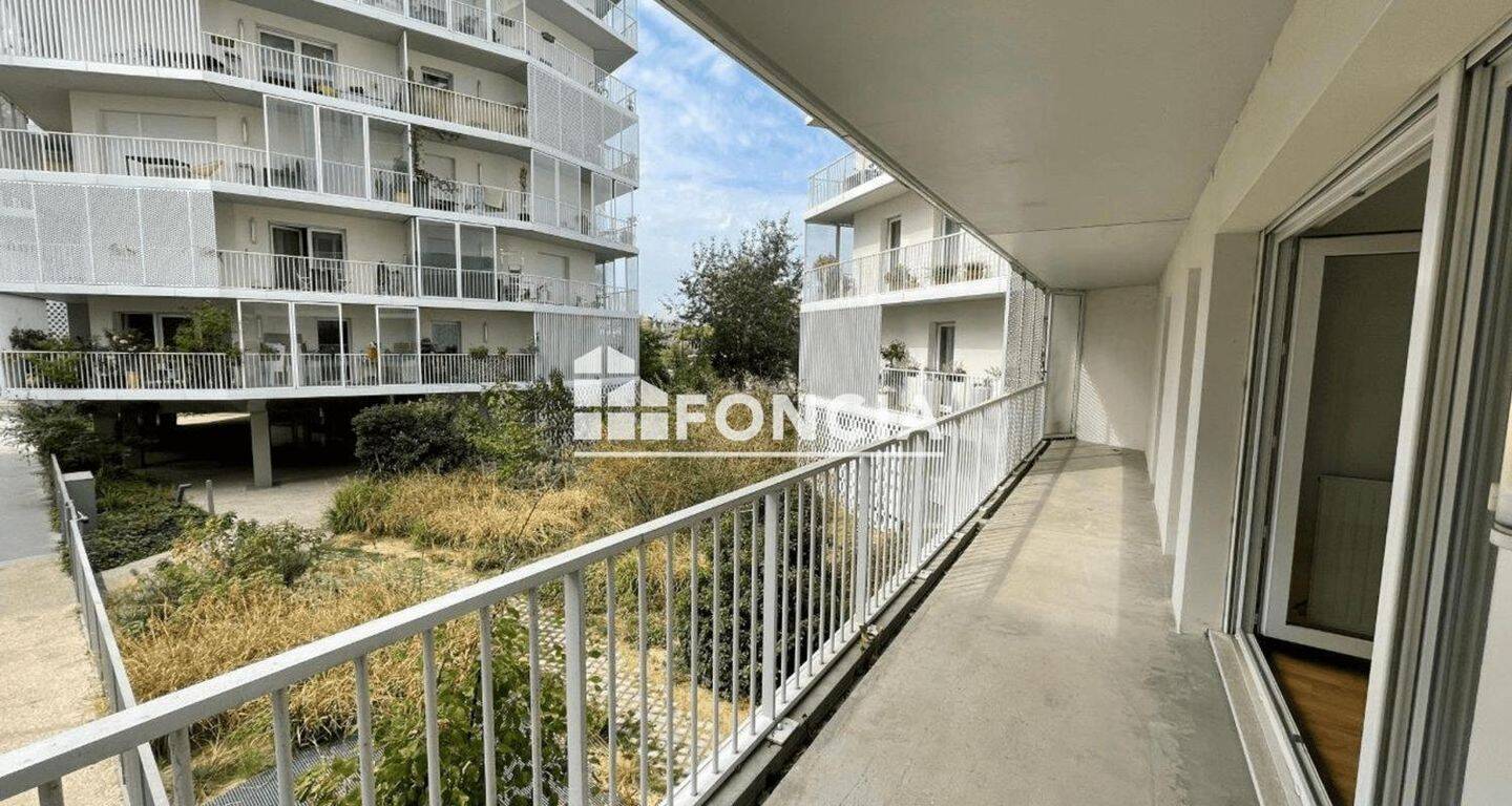 Appartement 3 pièces 65 m² · à Clichy · 65,3 m² · 1 439 €