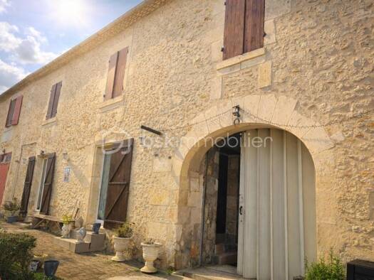 Maison à vendre 128 900 € 4 pièces 3 chambres 104,4 m² Douville 24140