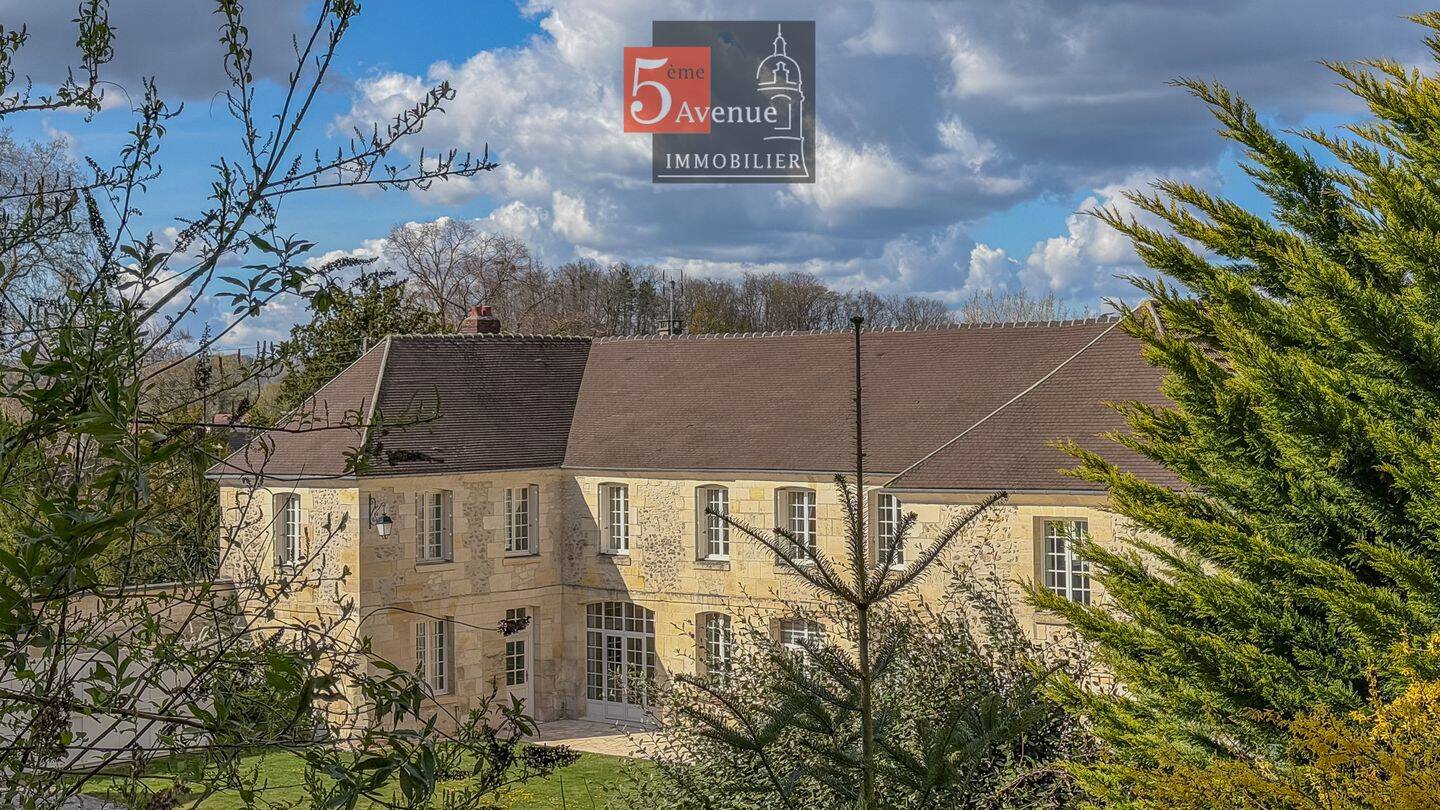 Maison 8 pièces 400 m² · à Chantilly · 400 m² · 1 190 000 €
