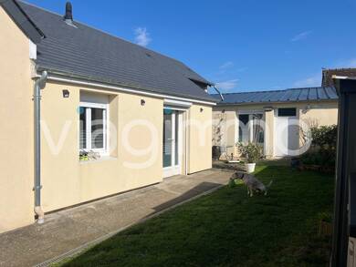 Maison en viager occupé Bouquet 53 600 € 3 pièces 2 chambres 78 m² 180 m² de terrain La Milesse 72650