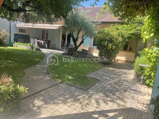 Maison à vendre 221 000 € 4 pièces 3 chambres 115 m² 482 m² de terrain Gespe-Courteboule Tarbes 65000