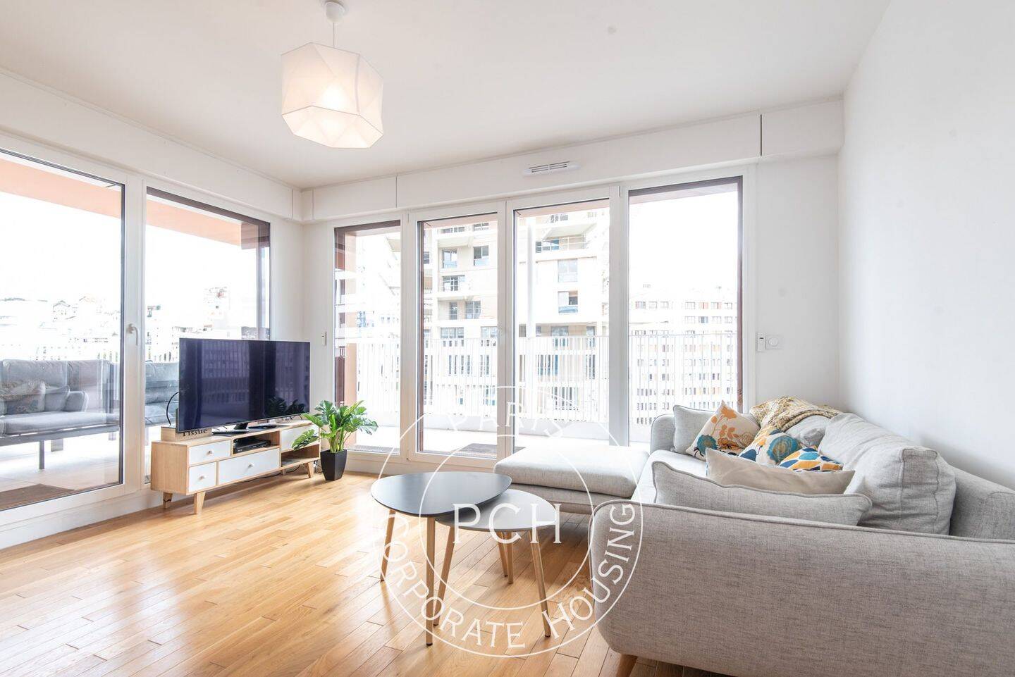 Appartement 3 pièces 55 m² · à Issy-les-Moulineaux · 54,5 m² · 2 500 €