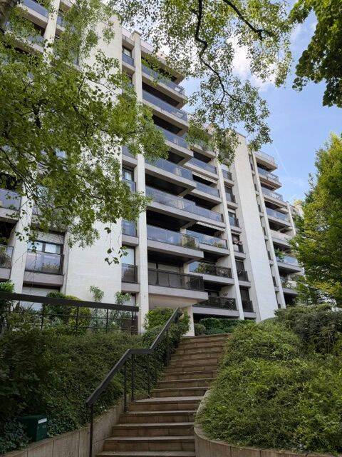 Appartement 2 pièces 69 m² · à Saint-Cloud · 69 m² · 2 200 €