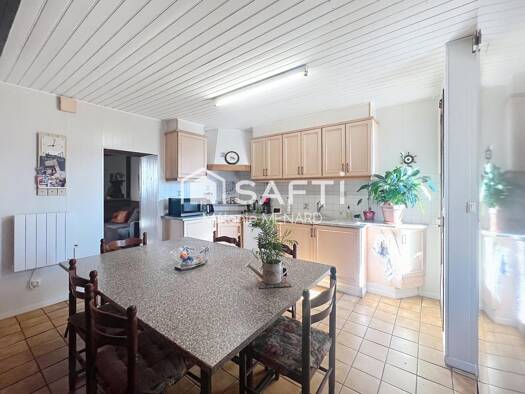 Maison à vendre 127 500 € 4 pièces 3 chambres 88 m² 189 m² de terrain Le May-sur-Èvre 49122