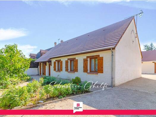 Maison de plain-pied à vendre 211 000 € 6 pièces 4 chambres 115 m² 670 m² de terrain Romorantin Ouest Romorantin-Lanthenay 41200