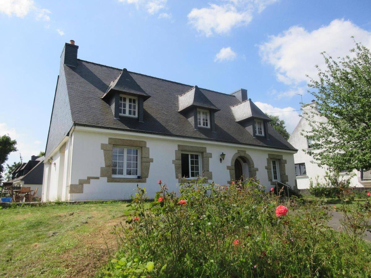 Maison 5 pièces 105 m² · à Locminé · 105 m² · 281 160 €