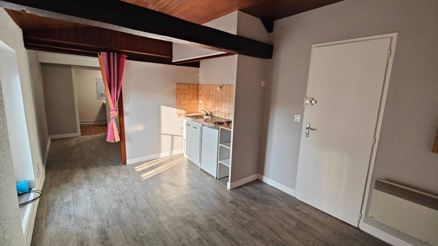 Appartement 1 pièce 25 m² · à Aire-sur-l'Adour · 25 m² · 345 €