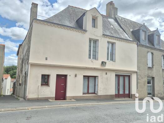 Maison à vendre 299 900 € 7 pièces 3 chambres 174 m² 315 m² de terrain Oudon 44521