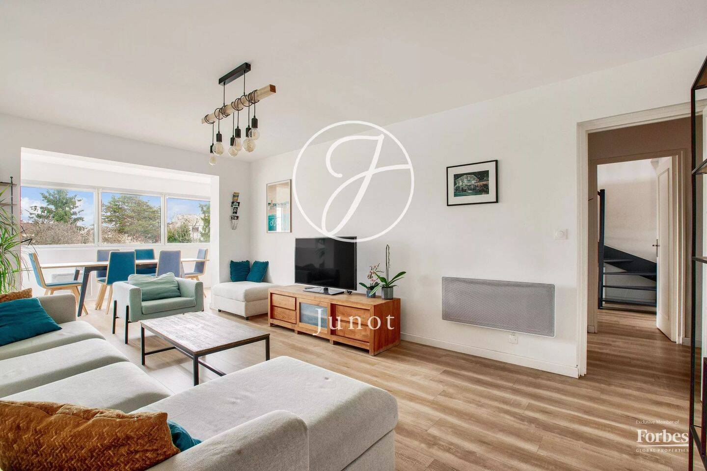 Appartement 6 pièces 153 m² · à Rueil-Malmaison · 153,4 m² · 650 000 €