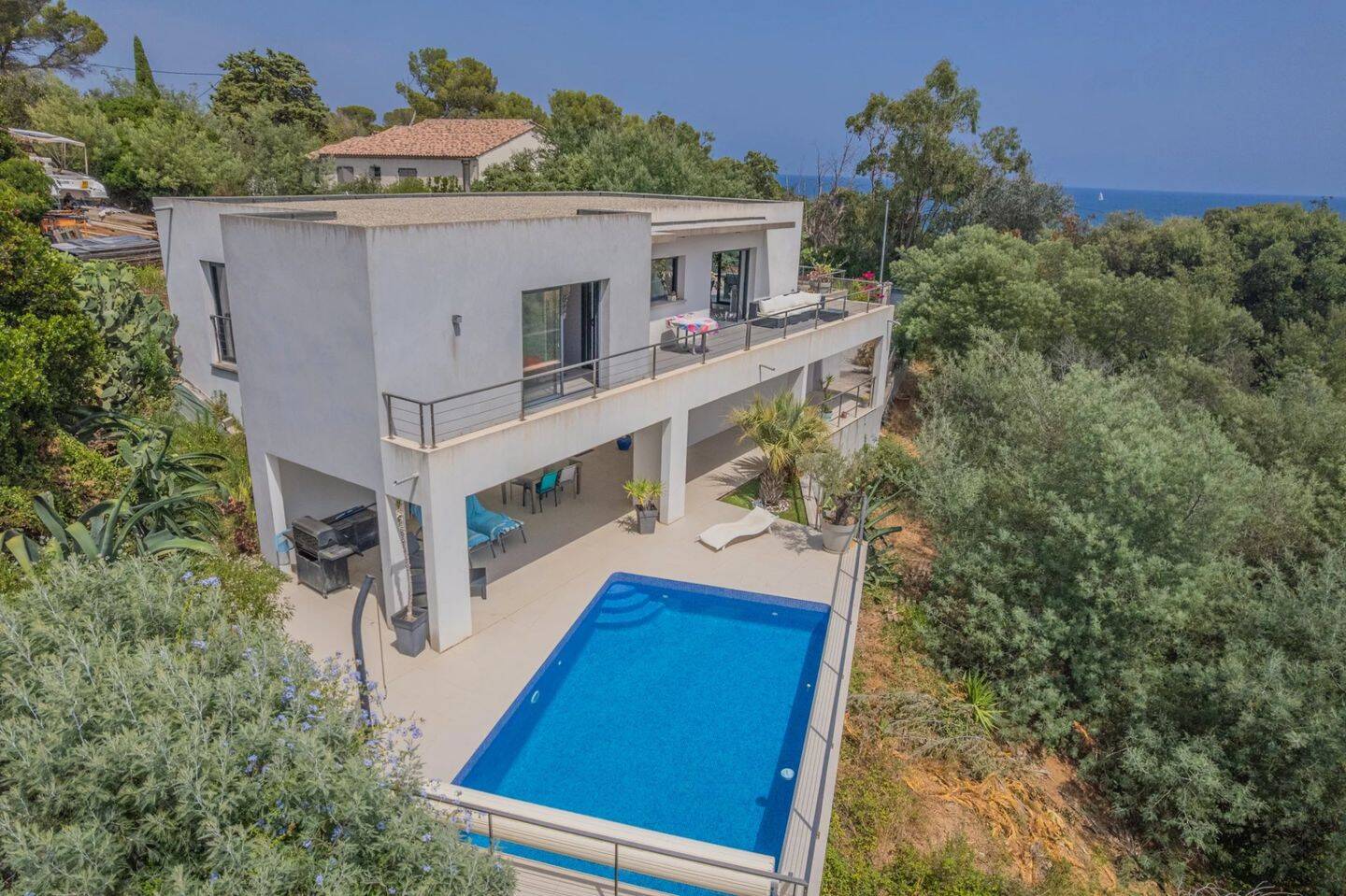Maison 4 pièces 150 m² · à Fréjus · 150 m² · 1 100 000 €