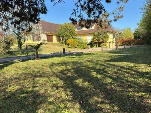 Demeure à vendre 849 000 € 8 pièces 7 chambres 320 m² 5 187 m² de terrain Cannes-Écluse 77130