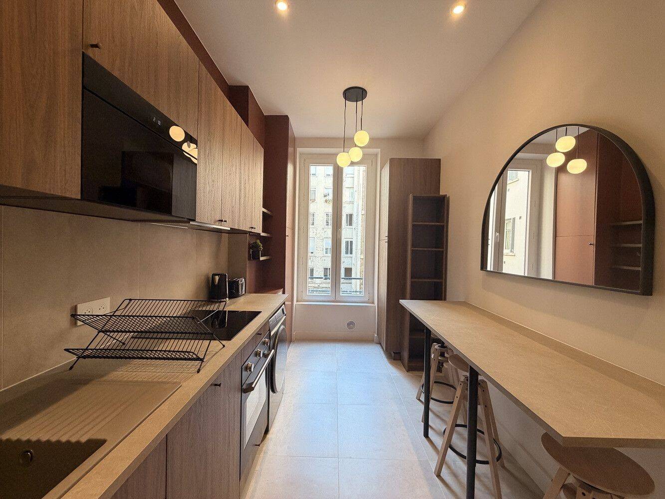 4 pièces 73 m² · à Lyon 2ème Arrondissement · 73 m² · 700 €
