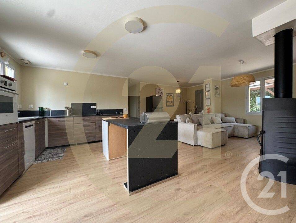 Maison 5 pièces 115 m² · à Bourgoin-Jallieu · 115 m² · 1 250 €/mois
